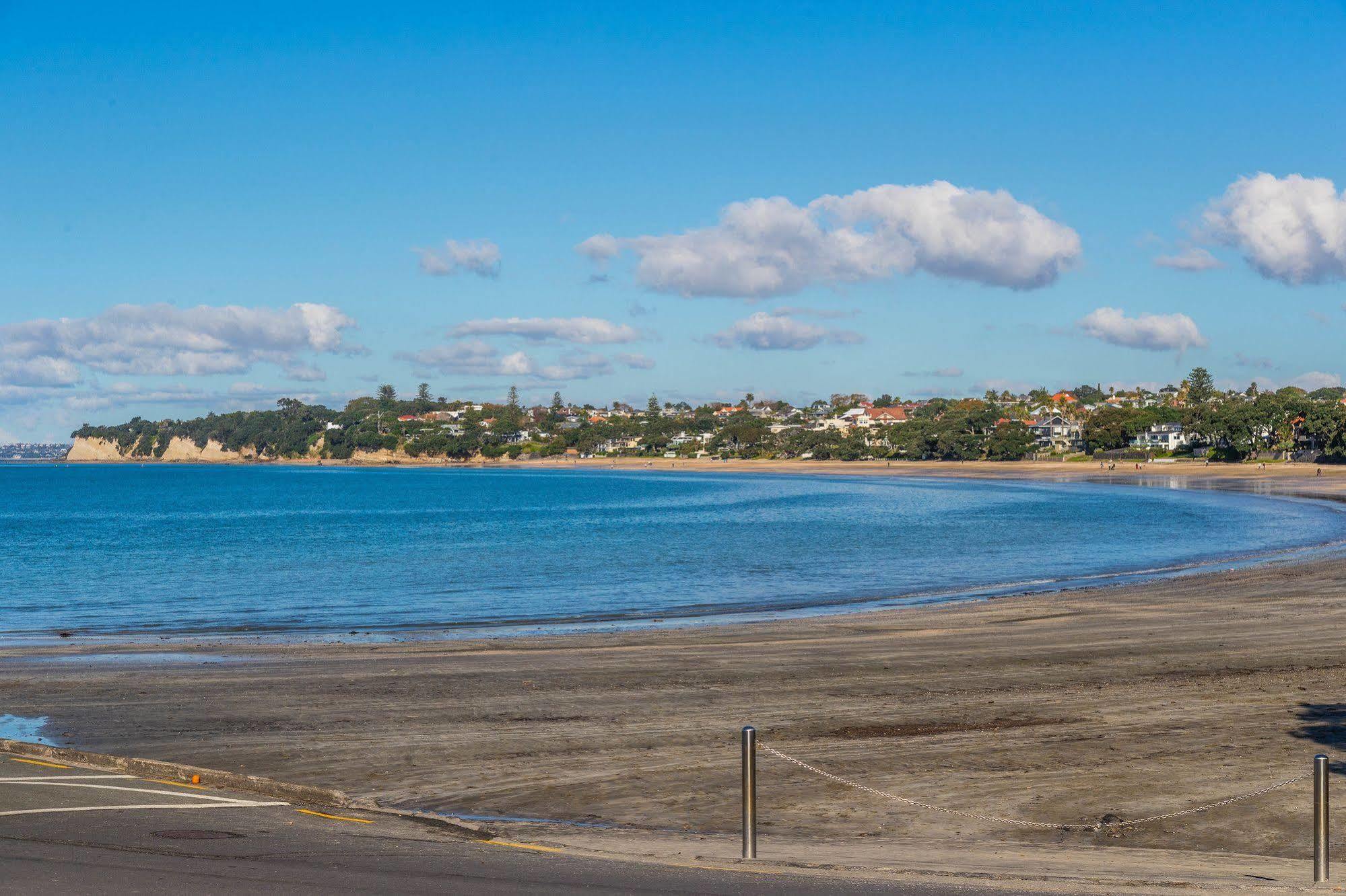 Emerald Inn On Takapuna Beach Auckland Extérieur photo